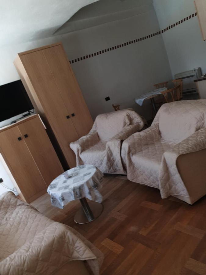 Smartno Apartmaji Sobe Josko Appartamento Esterno foto